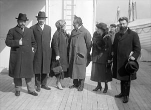 Ussischkin, Weizmann & wife, Einstein & wife & Mossessohn 1902.
