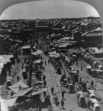 Street scene in Beijing, 1902