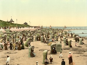 Beach scene in Norderney, 1890-1900