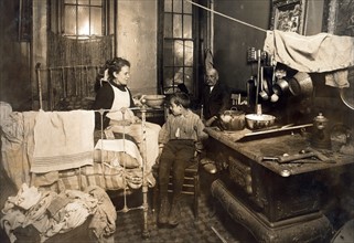 poor family in New York City 1913