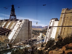 Shasta dam under construction, California