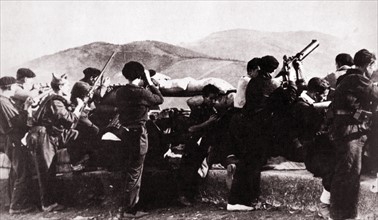 Republican soldiers defend San Marcial during the Campaign of Gipuzkoa