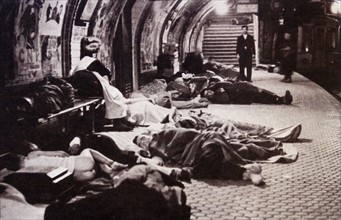 Spanish Civil War, civilians take shelter by sleeping on the platforms
