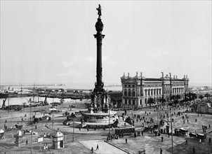 plaza & Peace Harbour of Barcelona, Spain. 1924