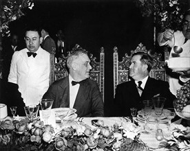 president of Mexico in Monterrey, having dinner with U.S. president Franklin D. Roosevelt
