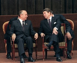 Photograph of President Ronald Reagan and Mikhail Gorbachev