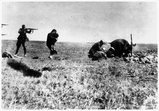 Photograph of the execution of Kiev Jews by a German army mobile killing unit
