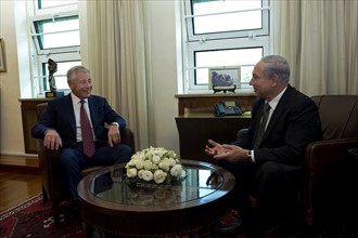 Photograph of United States Secretary of Defense Chuck Hagel meeting with Israeli Prime Minister Benjamin Netanyahu