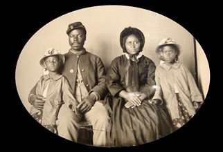African American, Civil War, Union soldier with his family