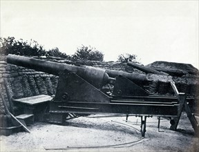 Cannon at Yorktown Virginia, american civil war 1865