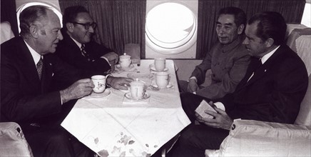 Photograph of the Chinese premier Zhou Enlai and US President Richard Nixon