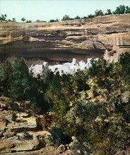 Colour photograph of Cliff Palace, Mesa Verde