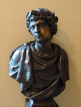 Roman Youth with Laurel crown. Bust in marble, early 18th century