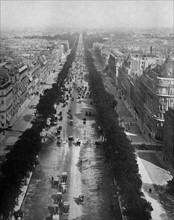the Champs-Élysées