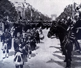 British troops marching through the Avenue des Champs-Élysées