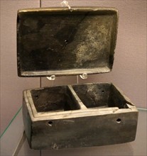 Stone box and lid with holes from Ur