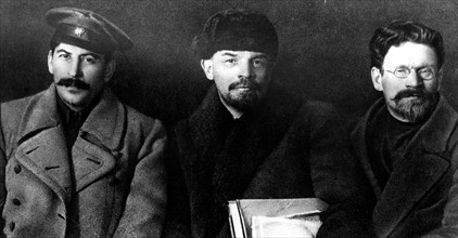 Photograph of three prominent Russian revolutionaries