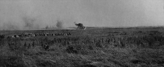 soldiers advance under fire, in Eastern France, France.
