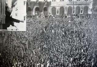 Mussolini addressing a crowd in Rome 1928