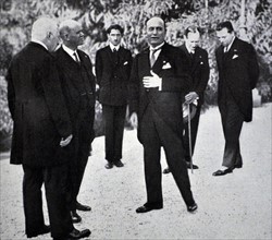 Mussolini attends an electronics fair 1929