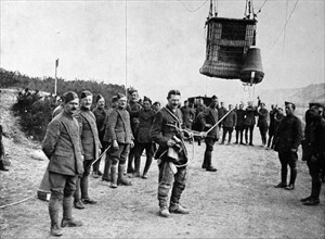 British military observation balloon with ground crew, during WWI