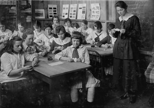 Continuation School group at Ipswich Mills