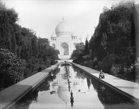 Photograph of the Taj Mahal