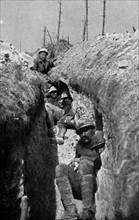 French soldiers in a trench in WWI 1917