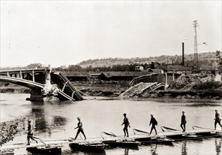 First pontoon bridge built across the Marne by U.S. Engineers;   Lucy;   France 1920