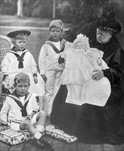 Photograph of Queen Victoria and her Great Grand-Children