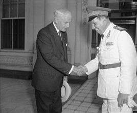 Secretary of State Cordell Hull bids goodbye to General Pedro Aurelia Goes Monteiro