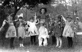 Irina Sendler Hidden Jewish children at a Polish convent 1943