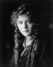 Photograph of Mary Pickford