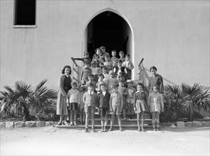 Photograph of Jewish school children in Palestine
