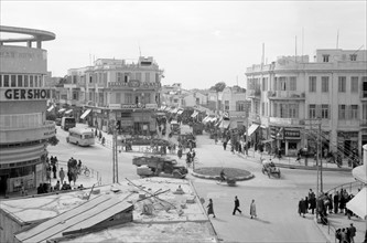 Photograph of the Crossing of Allenby, Carmel and Nachlat Benjamin Streets
