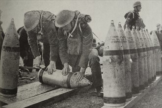 Photograph of a gun crew in training