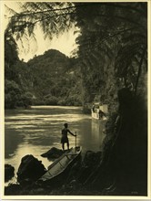 The Whanganui River is a major river in the North Island of New Zealand 1900