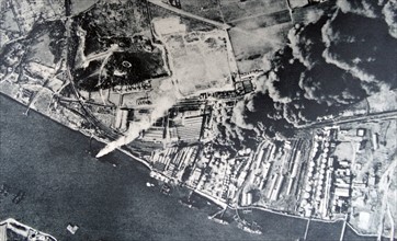 Bombing od east london fuel tanks during world wra two 1941