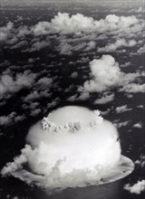 Photograph of a mushroom cloud during Operation Crossroads