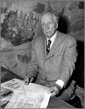 Photograph of Frank Lloyd Wright