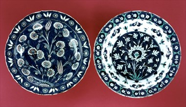 Ceramic Iznik plates, c16th Century, Ottoman