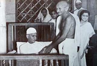 Gandhi with Pandit Malaviya in Delhi, 1946