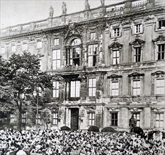 Kaiser Wilhelm announces the outbreak of war from his palace in Berlin, 31 July 1914