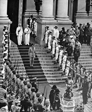 King George V and Queen Elizabeth open the South African parliament in Cape town 1947