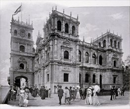 Photograph of the Spanish Palace- in grand Renaissance style