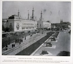 Photograph of the Palace of Diverse Industries