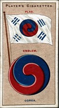 Korean flag and Yin/Yang emblem. Cigarette card, 1900