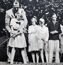 Prince Félix of Luxembourg, husband of Charlotte, Grand Duchess of Luxembourg with his children, in exile during World War II