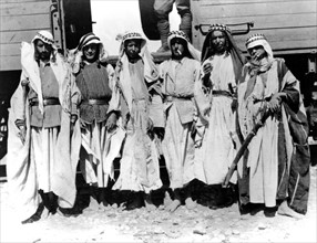 Guerre des Balkans, arabes venus rendre visite au général Harbord à Ras el Aïn, le 9 novembre 1919