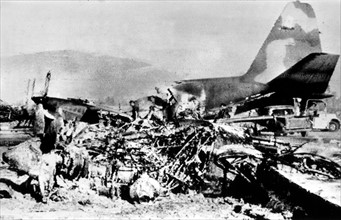 Guerre du Vietnam, victoire des forces armées du Sud Vietnam : un avion détruit à Da-Nang le 15 juillet 1967